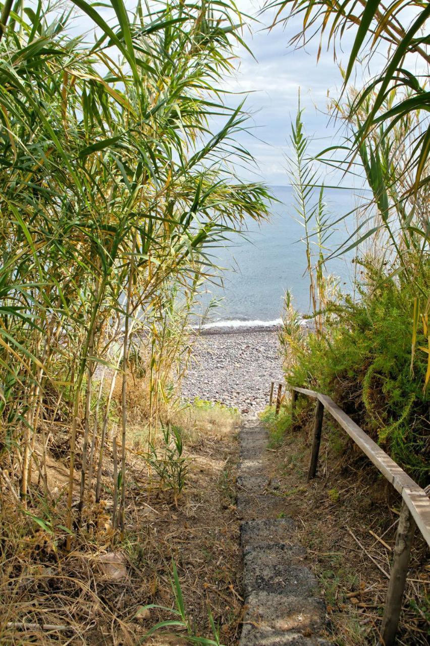 Rapanui Resort Santa Marina Salina Buitenkant foto